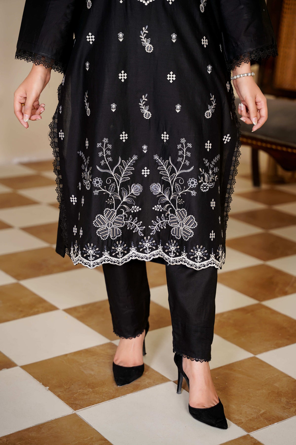 Ayleen Vol#1 All Black 3pc Premium Lawn Dyed Front Full Embroidered, Premium Lawn Dyed Back Sleeve & Lawn Voil Digital Print Dupatta- Noor-e-sehr