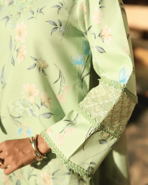 Ronaq - Ayleen Clothing