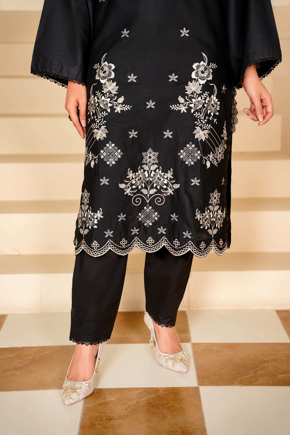 Ayleen Vol#1 All Black 3pc Premium Lawn Dyed Front Full Embroidered, Premium Lawn Dyed Back Sleeve & Lawn Voil Digital Print Dupatta- Zehnoor